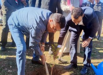 وزير الزراعة يرعى إحتفالات بلدية مادبا بيوم الشجرة ويفتتح البازار الخيري