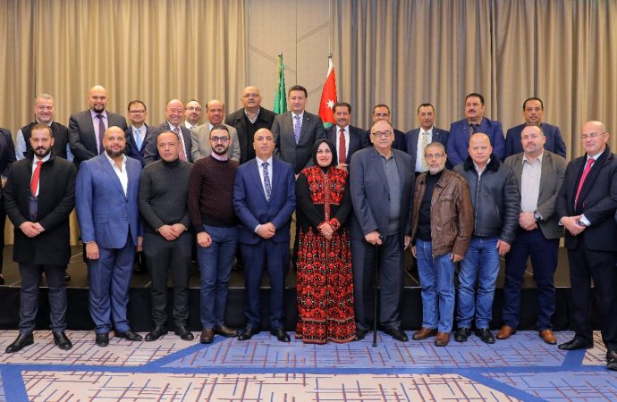 الوفد النيابي يلتقي أبناء الجالية الاردنية في الجزائر