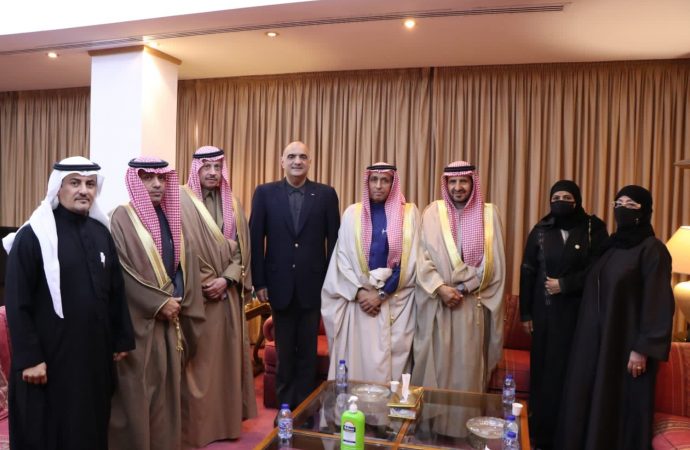 رئيس الوزراء يستقبل وفد لجنة الصداقة البرلمانية السعودية الأردنية