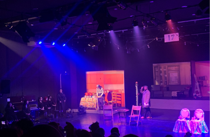 عرض مسرحية عمارة رقم 17 ضمن مشروع قصص غير محكية