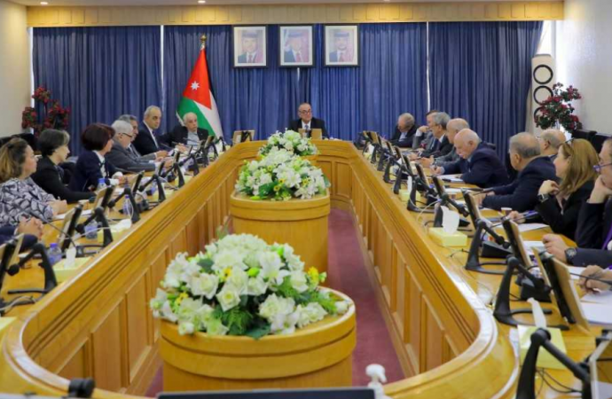 سياحة الأعيان تبحث مع رؤساء الجمعيات السياحية أبرز تحديات القطاع