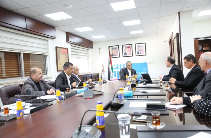 وزير السياحة يلتقي جمعية النقل السياحي والمجلس الوطني لمهارات قطاع السياحة والضيافة