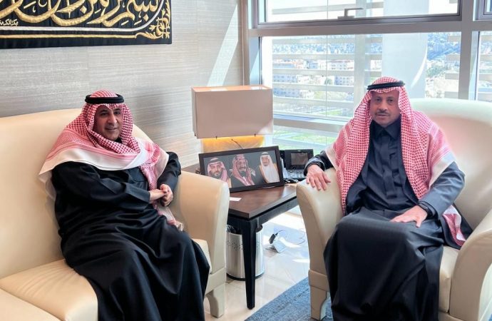 السفير السعودي يودع السفير الكويتي في عمان