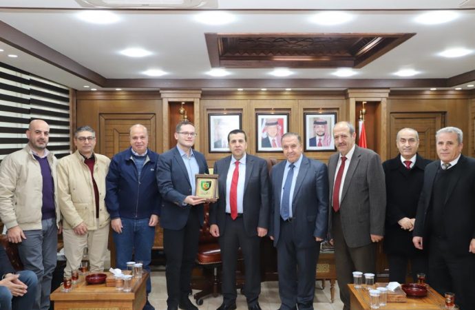 وفد من جامعة دبروفينك الكرواتية يزور البلقاء التطبيقية