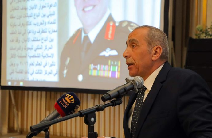 العين الحمود يفتتح مؤتمر السلام والإنسانية العالمي في عمّان