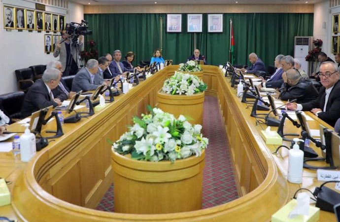 مالية الأعيان تبحث الفرص الاستثمارية في قطاع التعدين