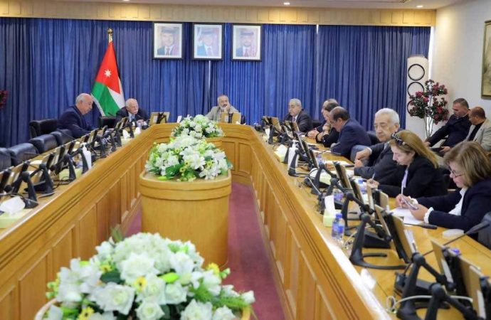 خدمات الأعيان تطلع على استراتيجية المركز الوطني لتنمية الموارد البشرية