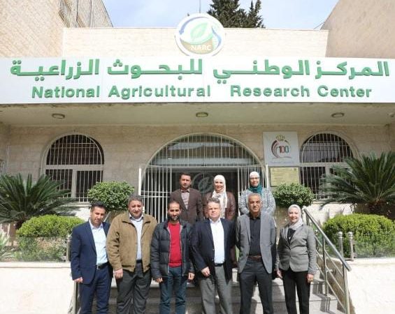 بحث التعاون بين الوطني للبحوث الزراعية وجامعة شيفيلد البريطانية