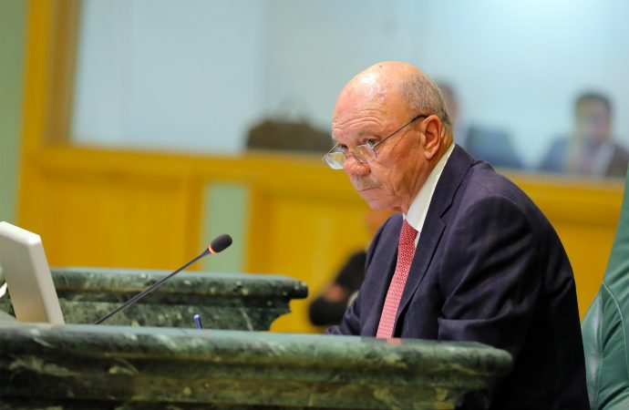 الأعيان يوافق على قرض كندي لدعم التعليم المهني