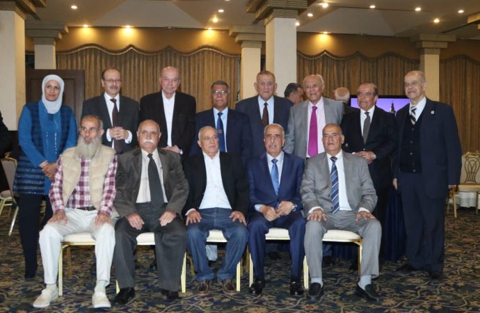 بحضور الفايز وشرف هيئة الرواد تكرم كوكبة جديدة من فرسانها