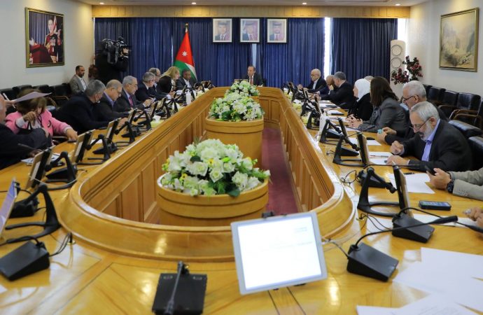 قانونية الأعيان تناقش معدل التقاعد المدني