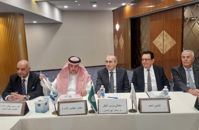 وزير النقل يفتتح اجتماعات الاتحاد العربي للنقل البري