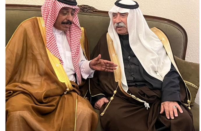 مستشار الملك لشؤون العشائر يزور الشيخ خالد بن طريف للاطمئنان على صحته