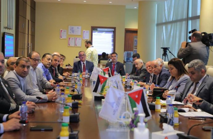 سياحة الأعيان تطلع على خدمات مطار الملكة علياء