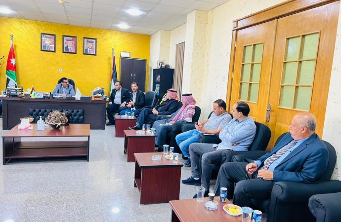 مجلس محلي الشوبك يبحث واقع خدمات قطاع المياه في اللواء