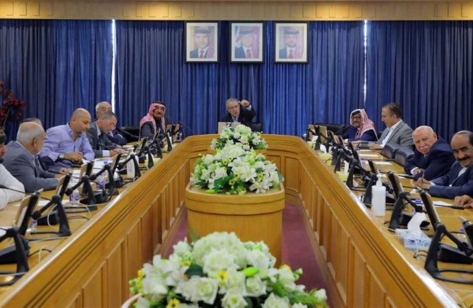 زراعة الأعيان تناقش “الرزنامة الزراعية” للمنتجات البستانية