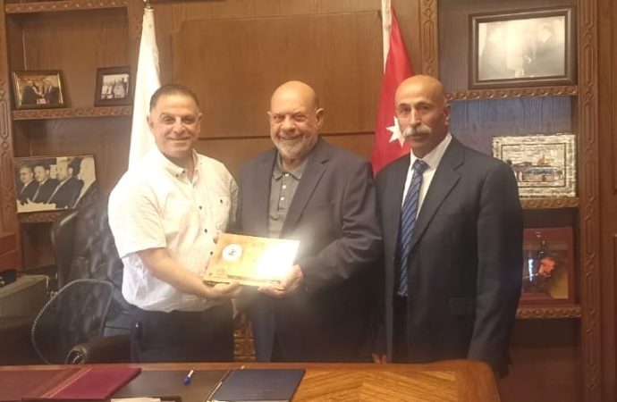وثيقة توأمة بين نقابتي العاملين بالتعليم الخاص في الأردن وفلسطين
