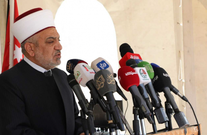 الخلايلة يودع أولى قوافل الحجّاج الأردنيين من الجيزة