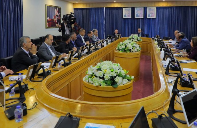 خدمات الأعيان” تبحث سبل توجيه البحث العلمي نحو الأولويات الوطنية