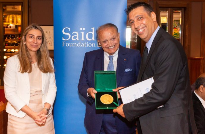 مديرالآثار العامة يحصد جائزة عالمية من مؤسسة في بريطانيا