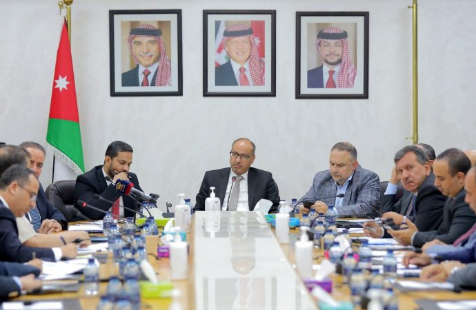 “المالية النيابية” تطلع على الأداء المالي في الربع الأول 2023