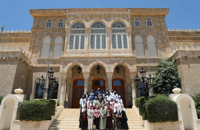 موظفو الضمان الاجتماعي في جولة تراثية لقصر رغدان العامر