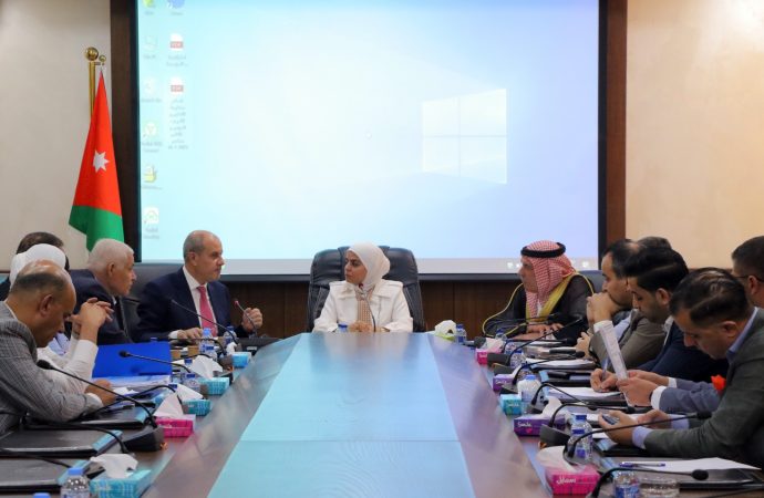 “العمل النيابية” تبحث موضوع البرنامج الوطني للتشغيل