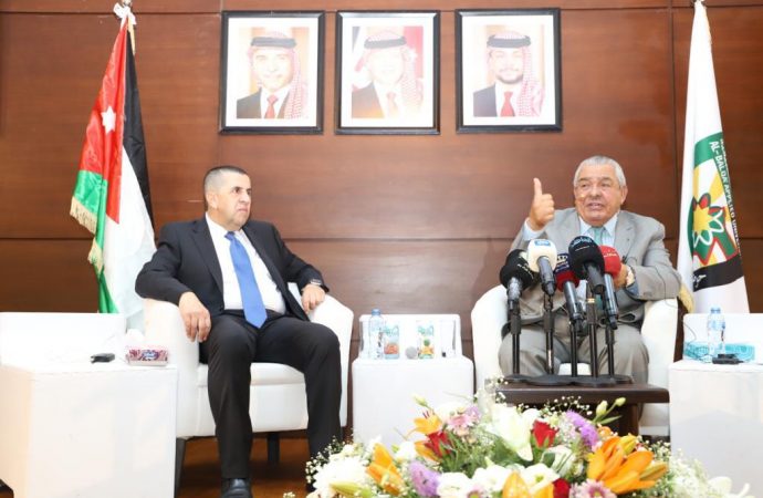 الروابدة يحاضر في البلقاء التطبيقية حول الأردن بين التاريخ والجغرافيا