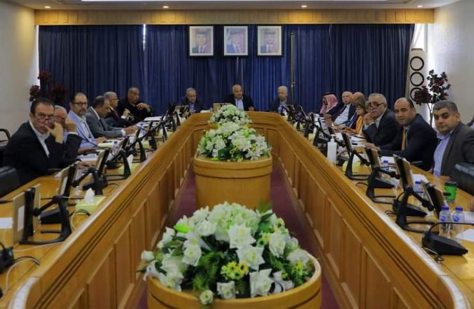 إدارية الأعيان تُعد دراسة لتحديث القطاع العام