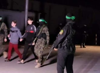 العكور يكتب – مقاومو غزة يعيدون كتابة التاريخ ..اندحار المادة وانبعاث القيمة