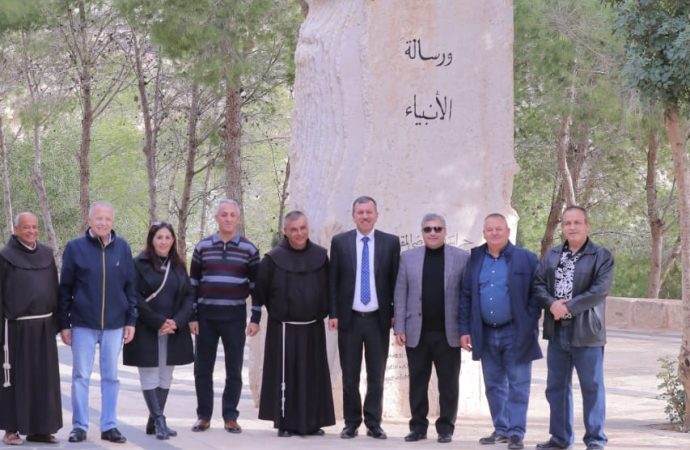 “السياحة النيابية” تزور موقعي المغطس وجبل نيبو