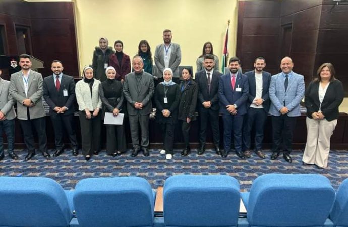 سياحة الأعيان تلتقي شباب برنامج الزمالة البرلمانية