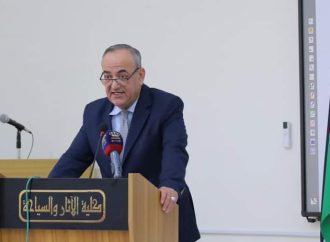 لجنة السياحة والتراث في الأعيان تزور كلية الآثار والسياحة بالجامعة الأردنية