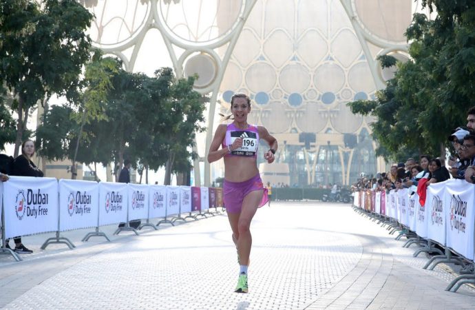 العداءة الذهبية غيردا تسعى لفوزها الخامس في ماراثون دبي