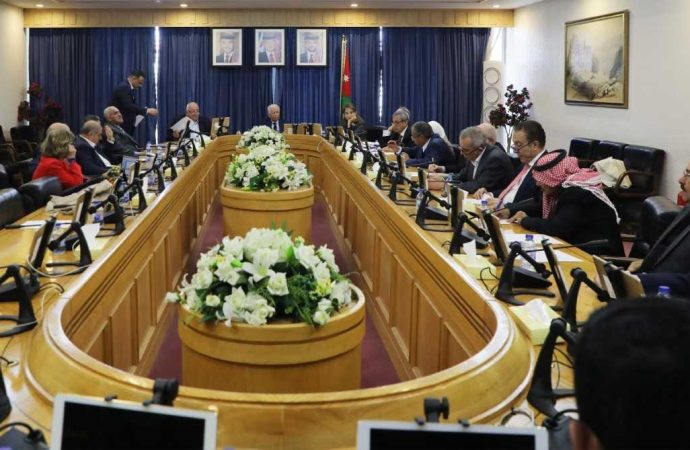 لجنة فلسطين في الأعيان تناقش آخر المستجدات على الساحة الفلسطينية