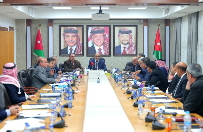 المالية النيابية تناقش موازنة مجالس المحافظات