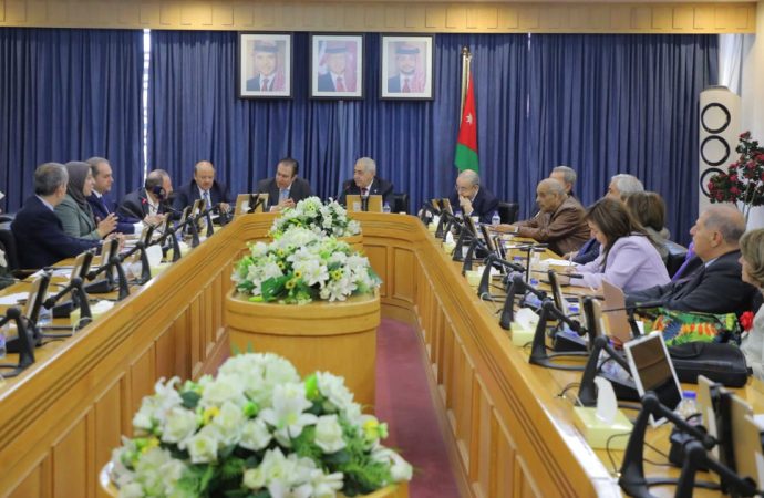 البيئة والسكان في الأعيان تلتقي وزير الصحة