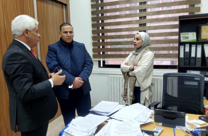 محافظ البلقاء يتفقد غرفة طوارئ بلدية السلط الكبرى