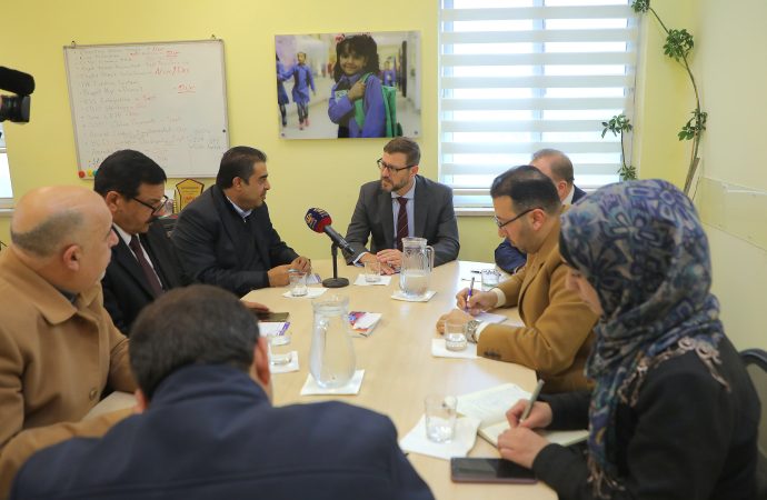 فلسطين النيابية تزور وكالة الأونروا