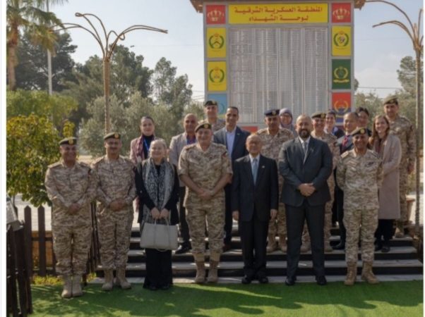 القوات المسلحة تحتفل بتسلم مشروع عيادة الحدلات الطبية على الحدود الشمالية الشرقية