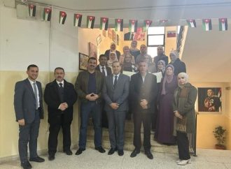 الشوابكة يكرم سفراء جائزة الملكة رانيا العبدالله للتميز التربوي في لواء الجامعة