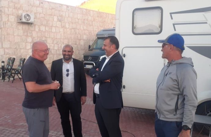 سلطة إقليم البترا تستقبل سياحة الكرفانات في القرية الثقافية