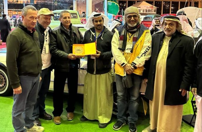 جمعية مالكي سيارت الأردن الكلاسيكية تشارك بكرنفال السيارات في السعودية