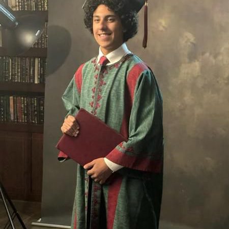 نبيل الخطيب ،مبارك التخرج من عمان الوطنية