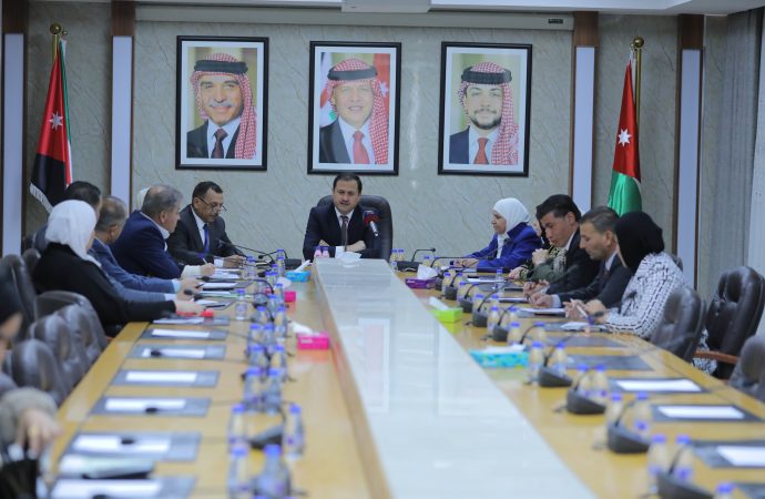 تربية النواب” تبحث قضية المعلمين المنقولين من مدرسة “أم مكتوم” للمكفوفين