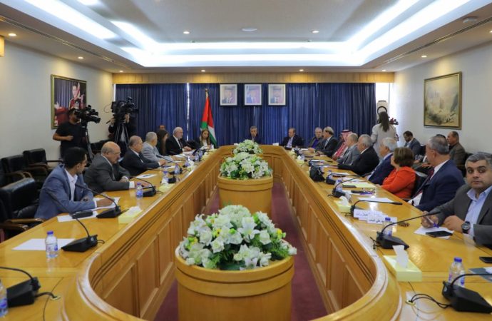 عمل الأعيان تلتقي رئيس المجلس الاقتصادي والاجتماعي