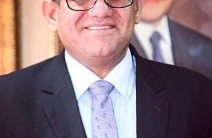 الدكتوراه بامتياز  للخبير الاقتصادي أيمن العدينات