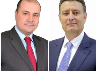 الملك ينعم على الصفدي والعودات بوسام الكوكب الأردني من الدرجة الأولى