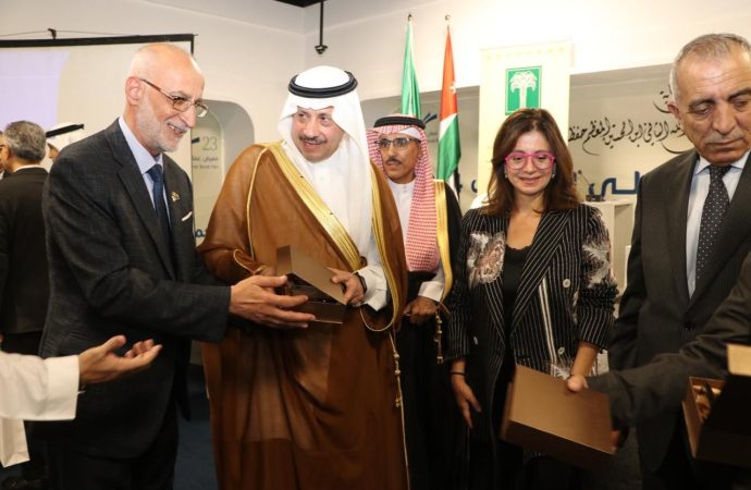 السفير السديري يزور الأجنحة السعودية في معرض عمان الدولي للكتاب