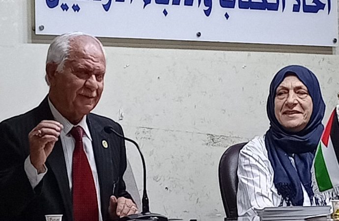 ابو نبعه يحاضر عن السوق العربية المشتركة في اتحاد الكتاب